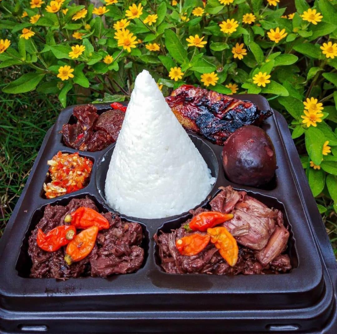 Puri Kahuripan Kediri  Exterior foto
